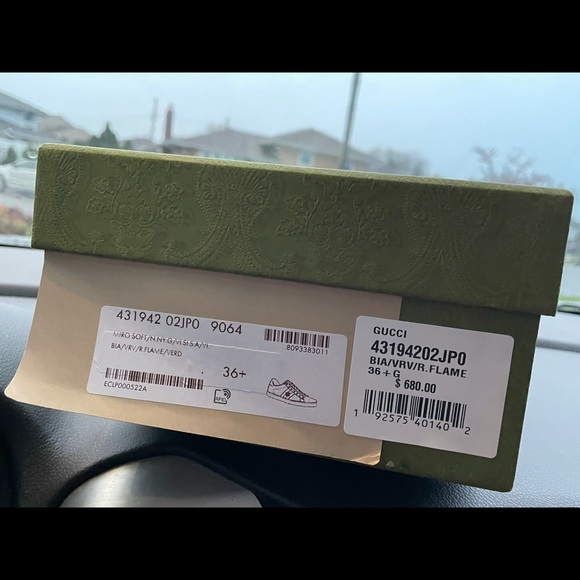 Gucci sneakers size 36+ - Picture 1 of 5